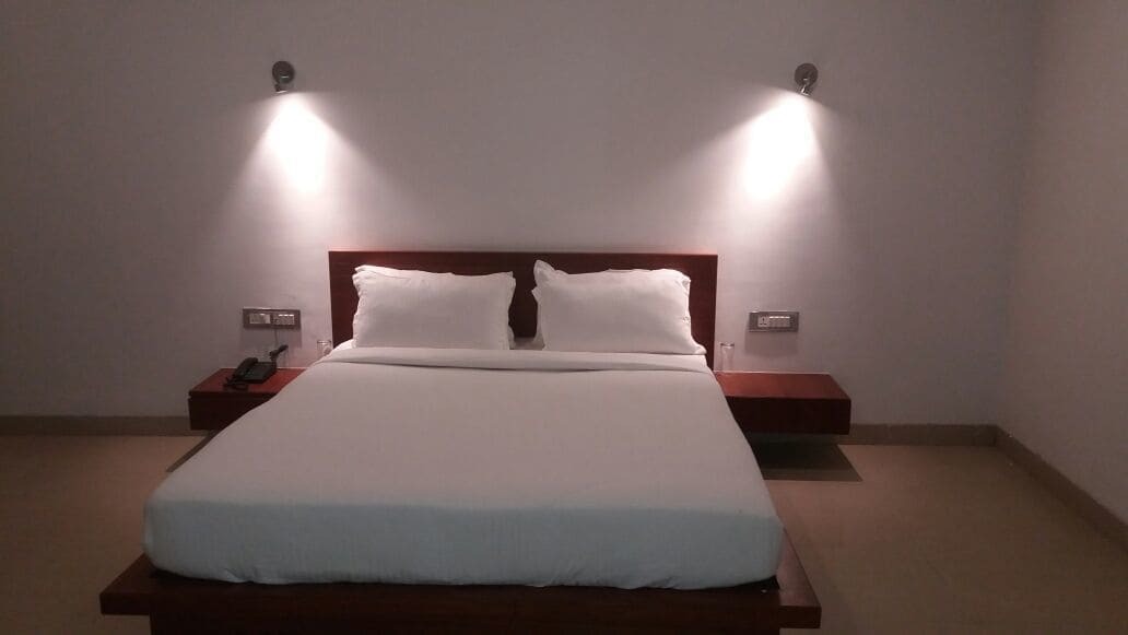 Hotel Tania Searock Daman Exterior foto